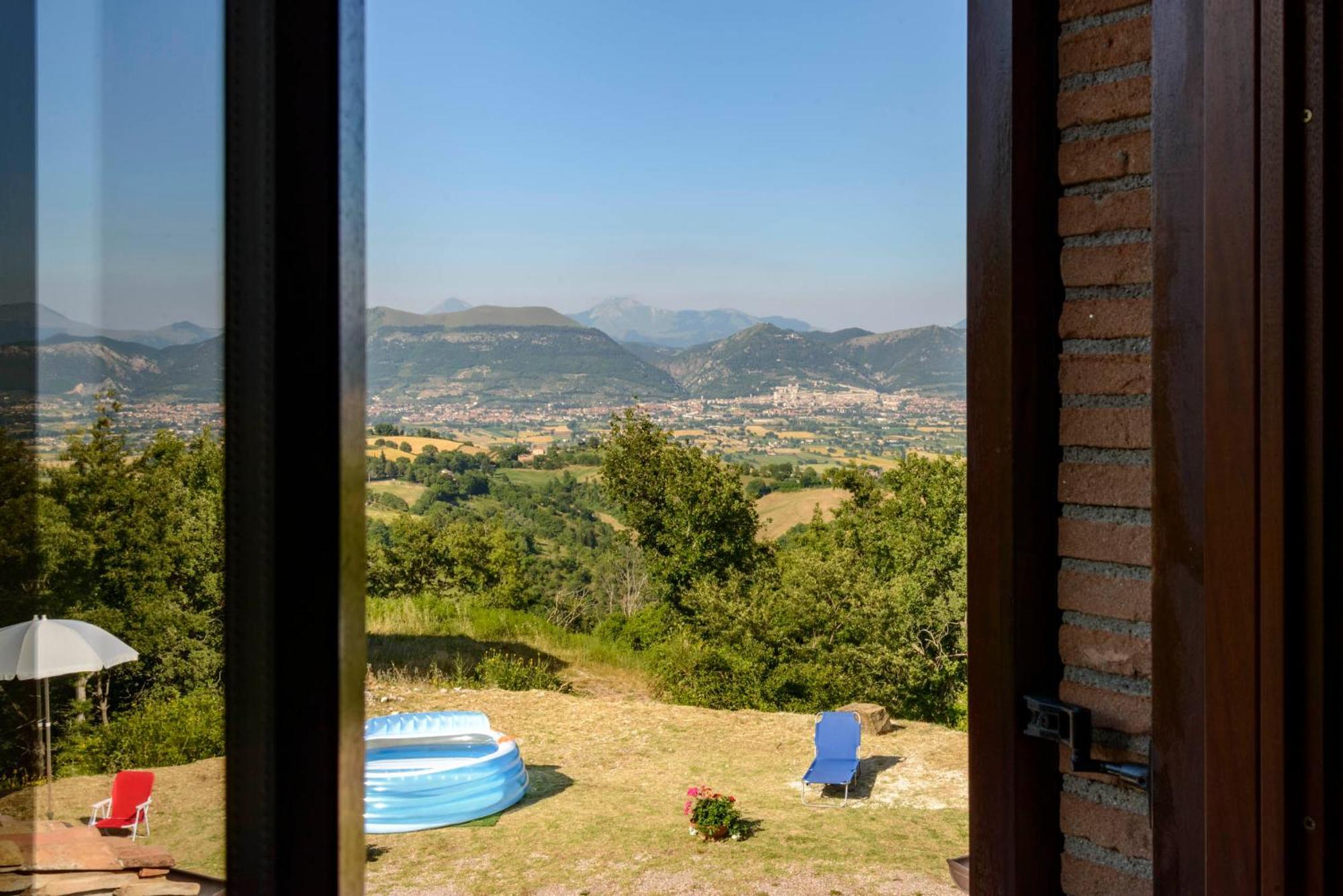 Villa La Casa Di Claudia Gubbio Exterior foto